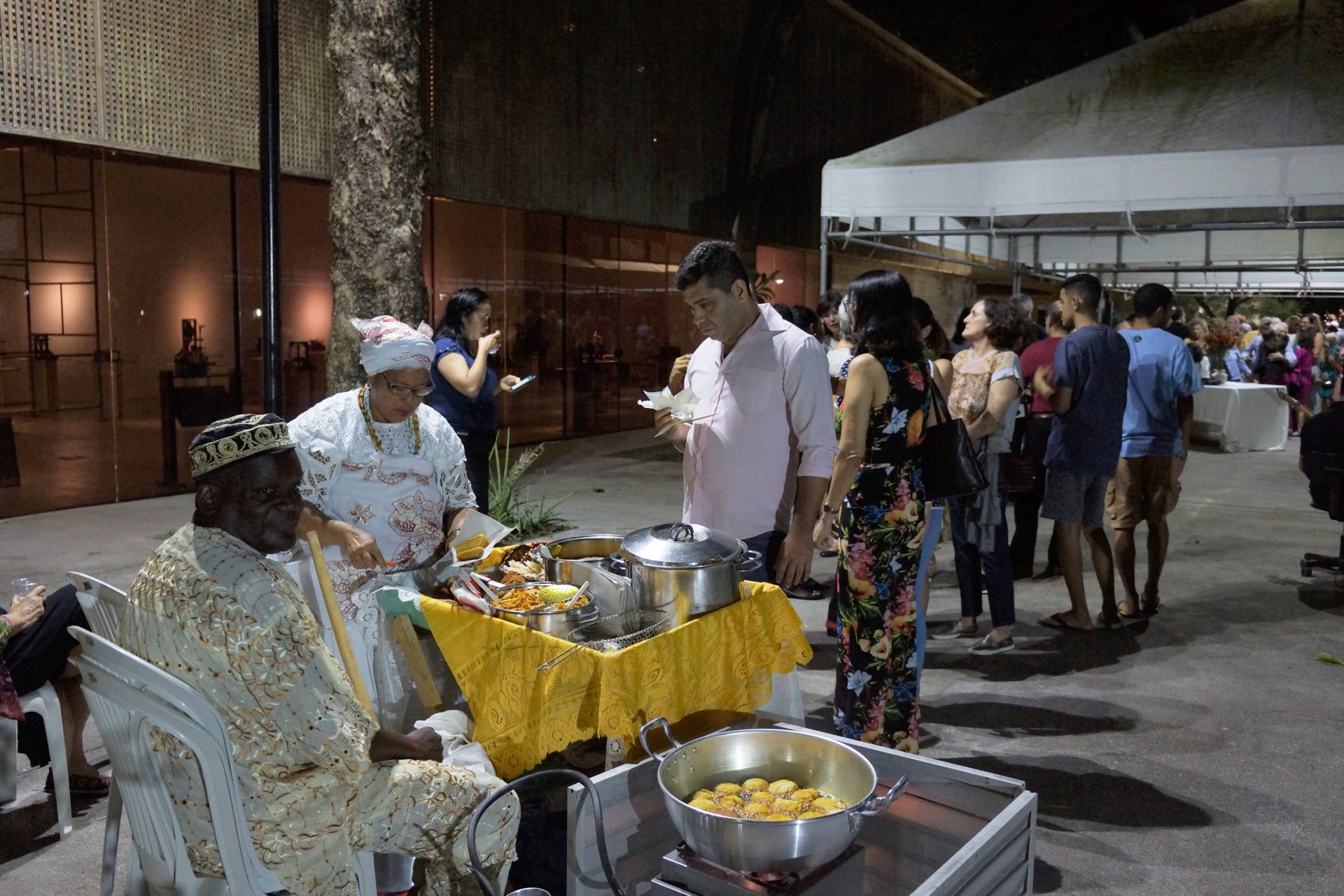 Lançamento do livro “Caminhos entre o invisível e o visível” - Agosto/2019 - Salvador/BA